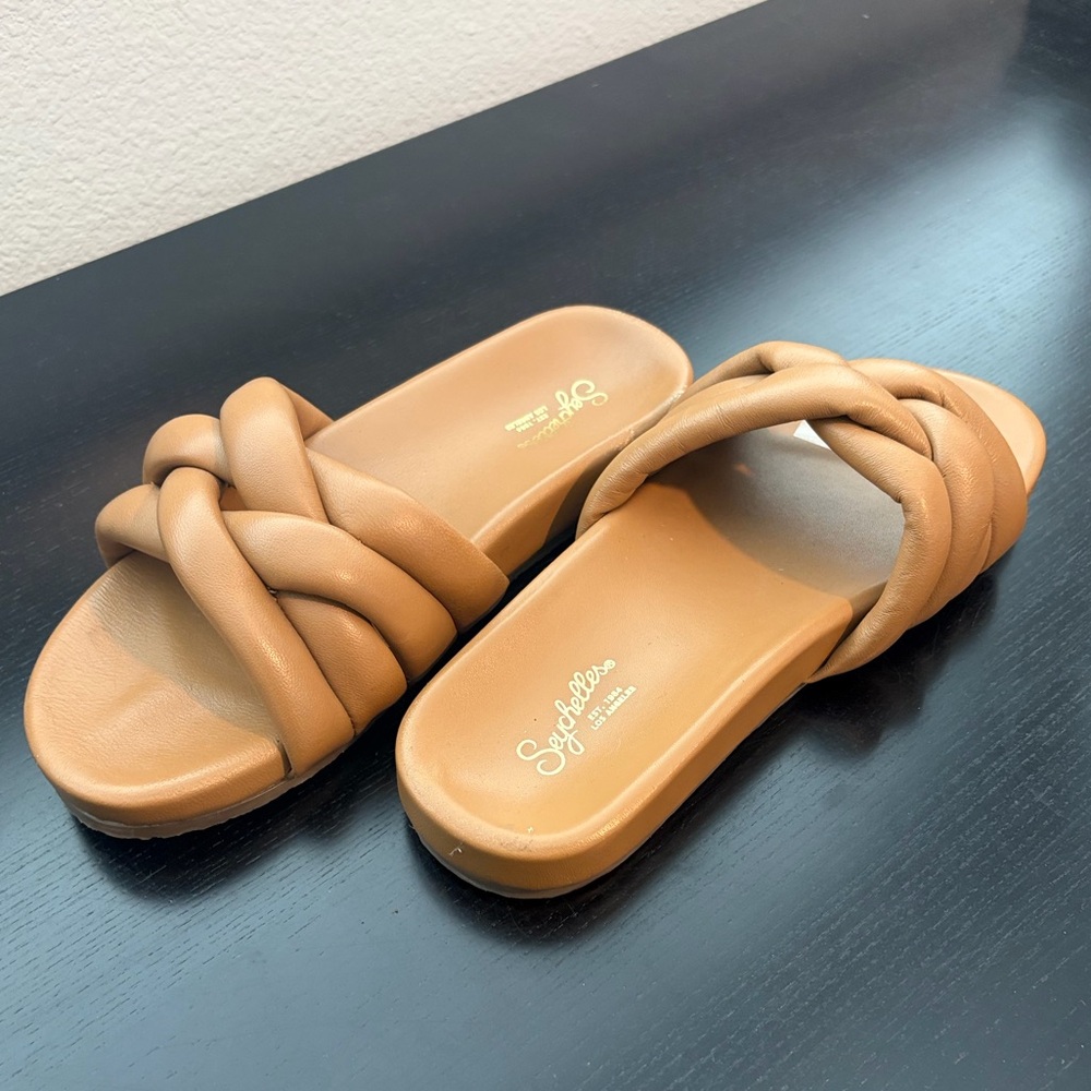 Seychelles Low Key Glow Up Slide sandals in a tan or vacchetta color.